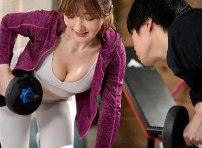 Nữ PT gợi cảm cùng chàng trai số hưởng cùng nhau thăng hoa