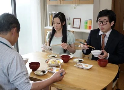 Cô con dâu banh vùng kín cho bố chồng ân ái